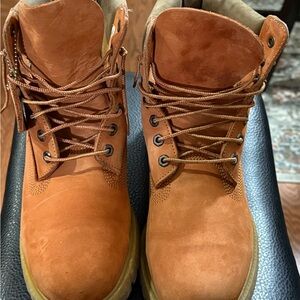 Pre owned 6inch orange Timberland Boots with Padded Collar and Lace-Up Design